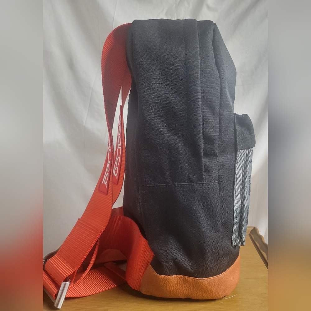 JDM BRIDE RACING BACKPACK WITH ORANGE RACING HARNESS ADJUSTABLE SHOULDER STRAPS - Picture 4 of 7